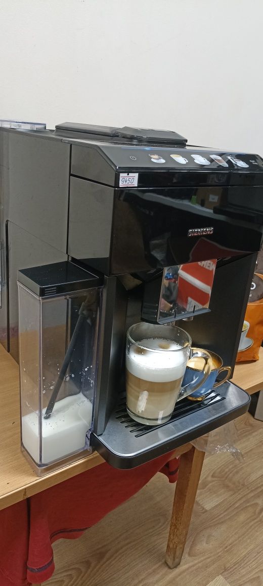 Кофемашина Siemens EQ500 (молочник) из Германии.