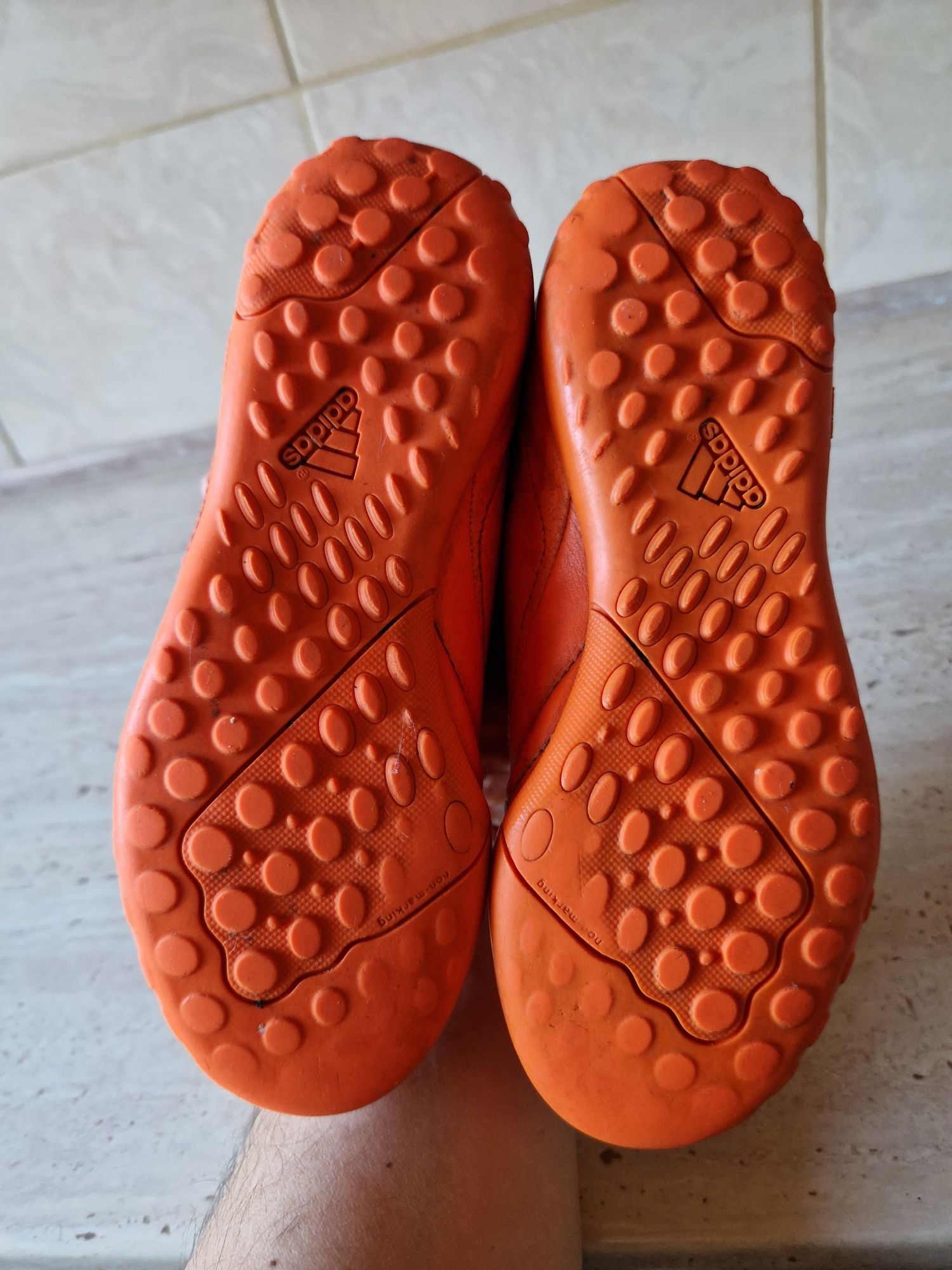 Halówki adidas r 33