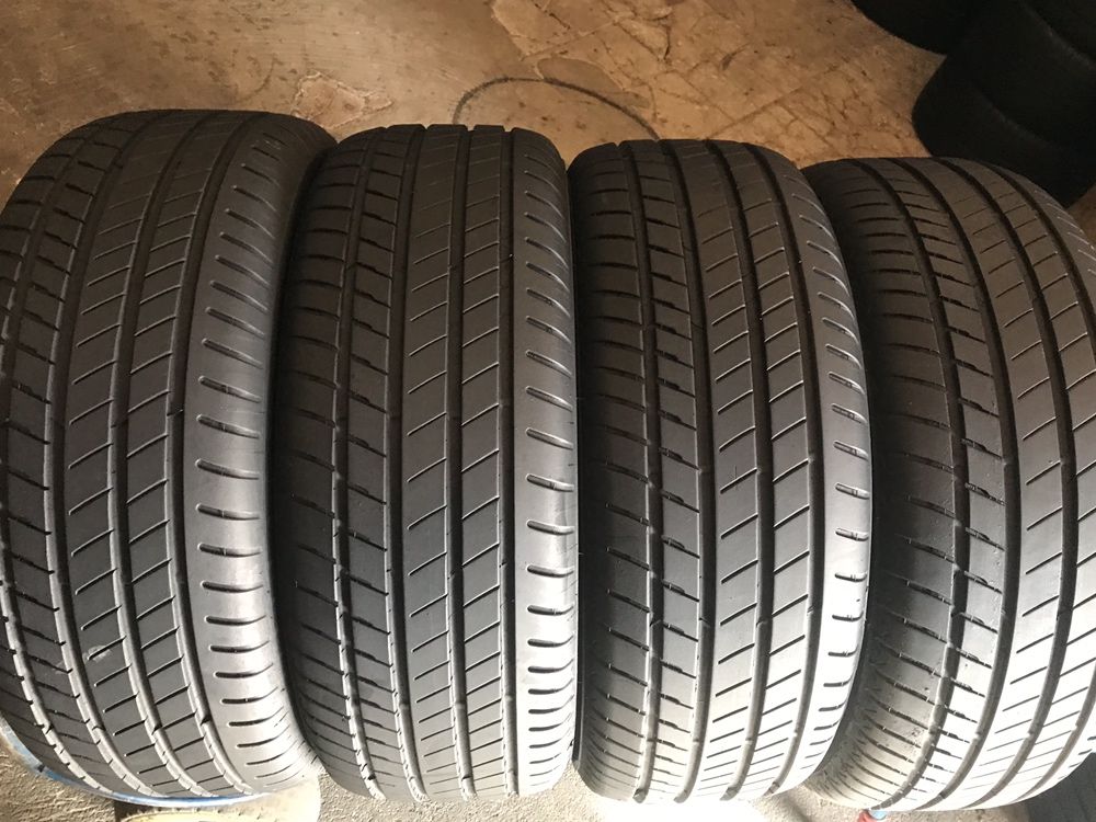 245/50/19 R19 Bridgestone Alenza 001 4шт