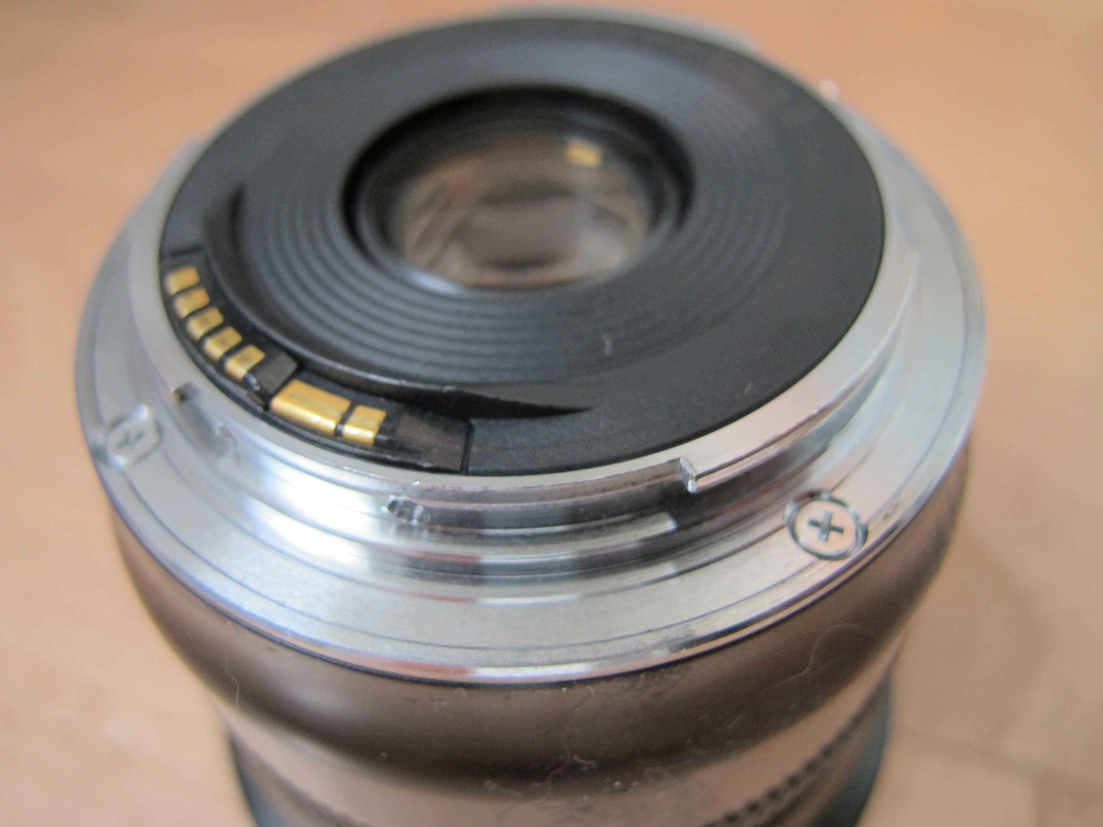 Canon EF 20-35mm f/3,5-4,5 USM  обмін