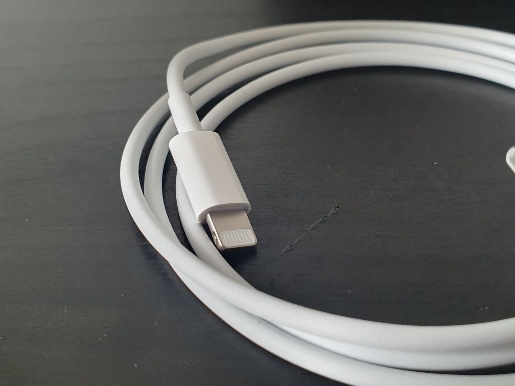 Nowy przewód USB C Lightning Apple