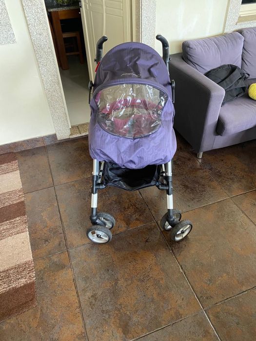 Carrinho Bébé Menina