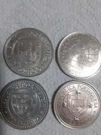 Coleção de moedas de escudo