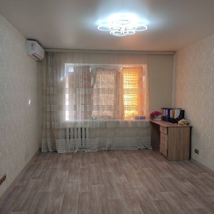 Трикімнатна,район Бума.