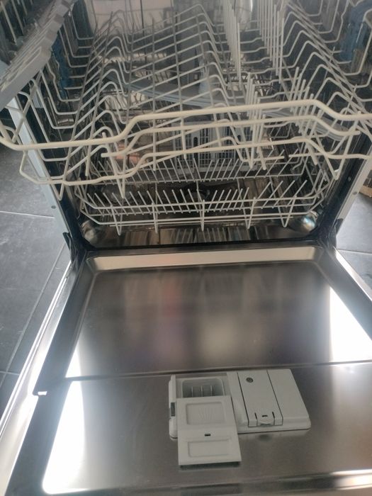 Máquina de Lavar Loiça - Indesit DFE 1B19 13