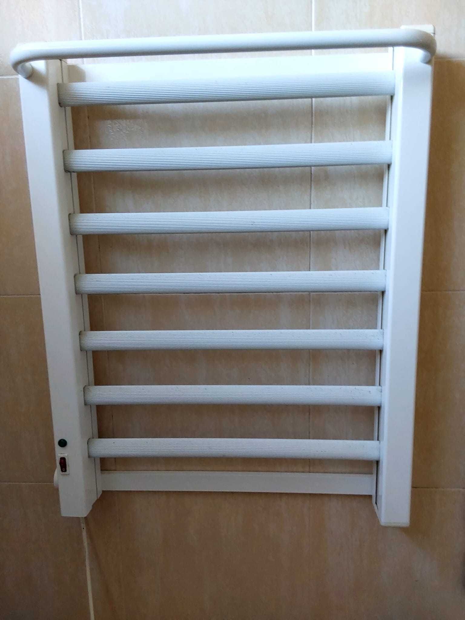 Aquecedor de toalhas elétrico em bom estado