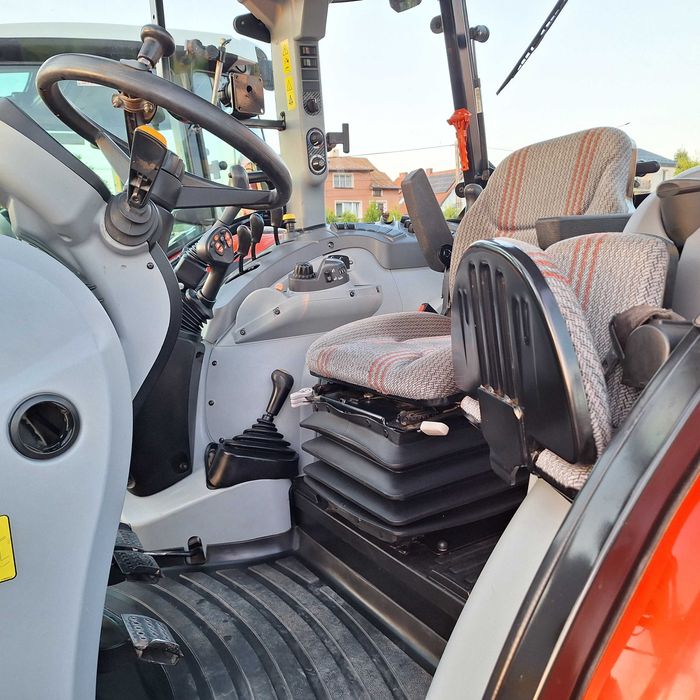 Steyr kompakt 4085 .1907MTG 2017ROK SALON POLSKA New Holland Case