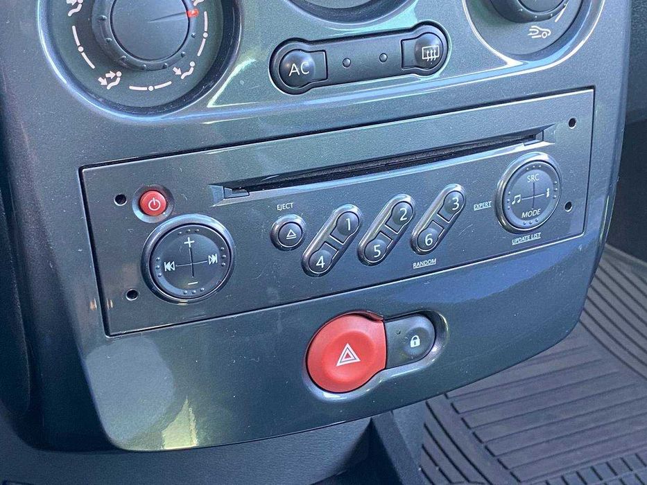 Продам автомобіль Renault Clio 3