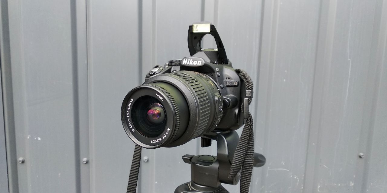 Nikon D3100 в хорошем состоянии, 18-55 объектив, сумка