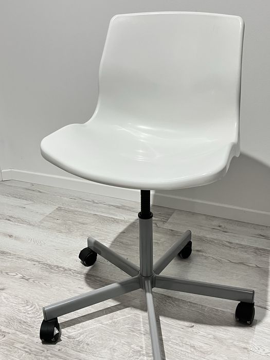 Krzesło biurowe obrotowe