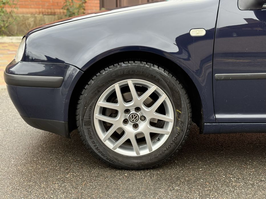 Volkswagen GOLF 1.6 MPI Avtomat