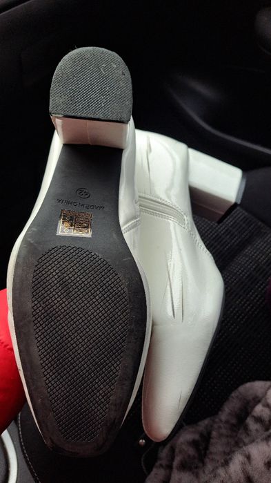 Чоботи білі високі 42 розмір