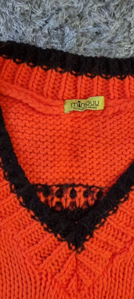 sweter Minouu r.uniwersalny