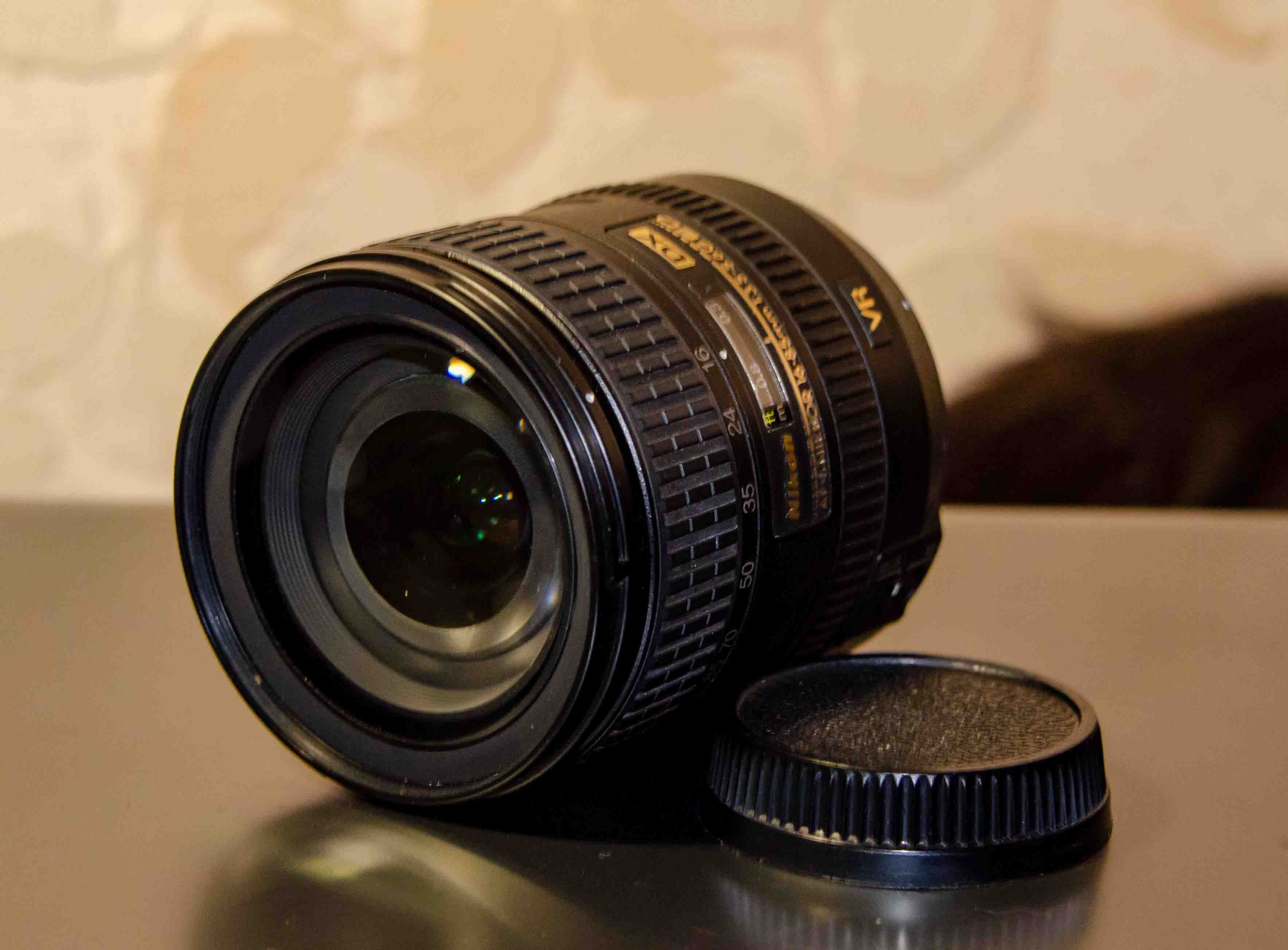 Об'єктив Nikon AF-S 16-85mm f/3.5-5.6G ED VR DX