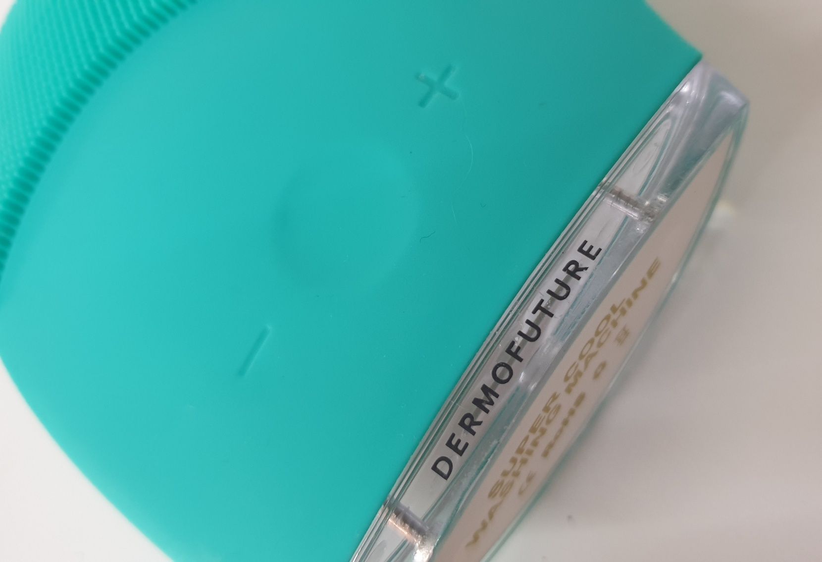 DermoFuture soniczna szczoteczka do oczyszczania twarzy