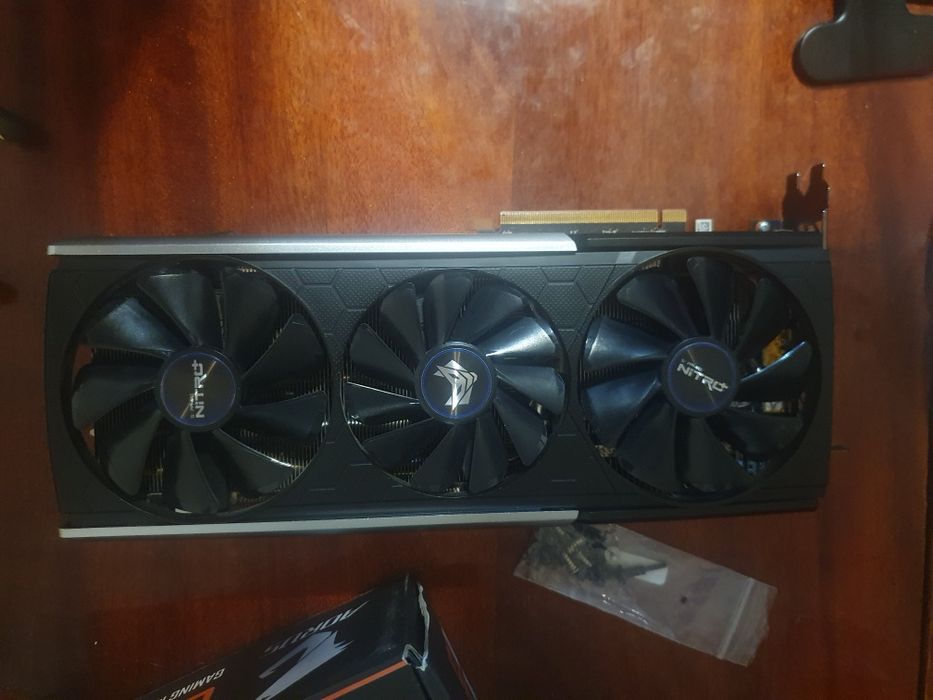 AMD Radeon RX 5700 XT sapphire nitro+