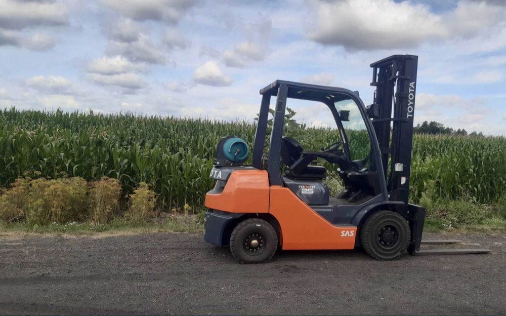 Погрузчик/Навантажувач  Тойота