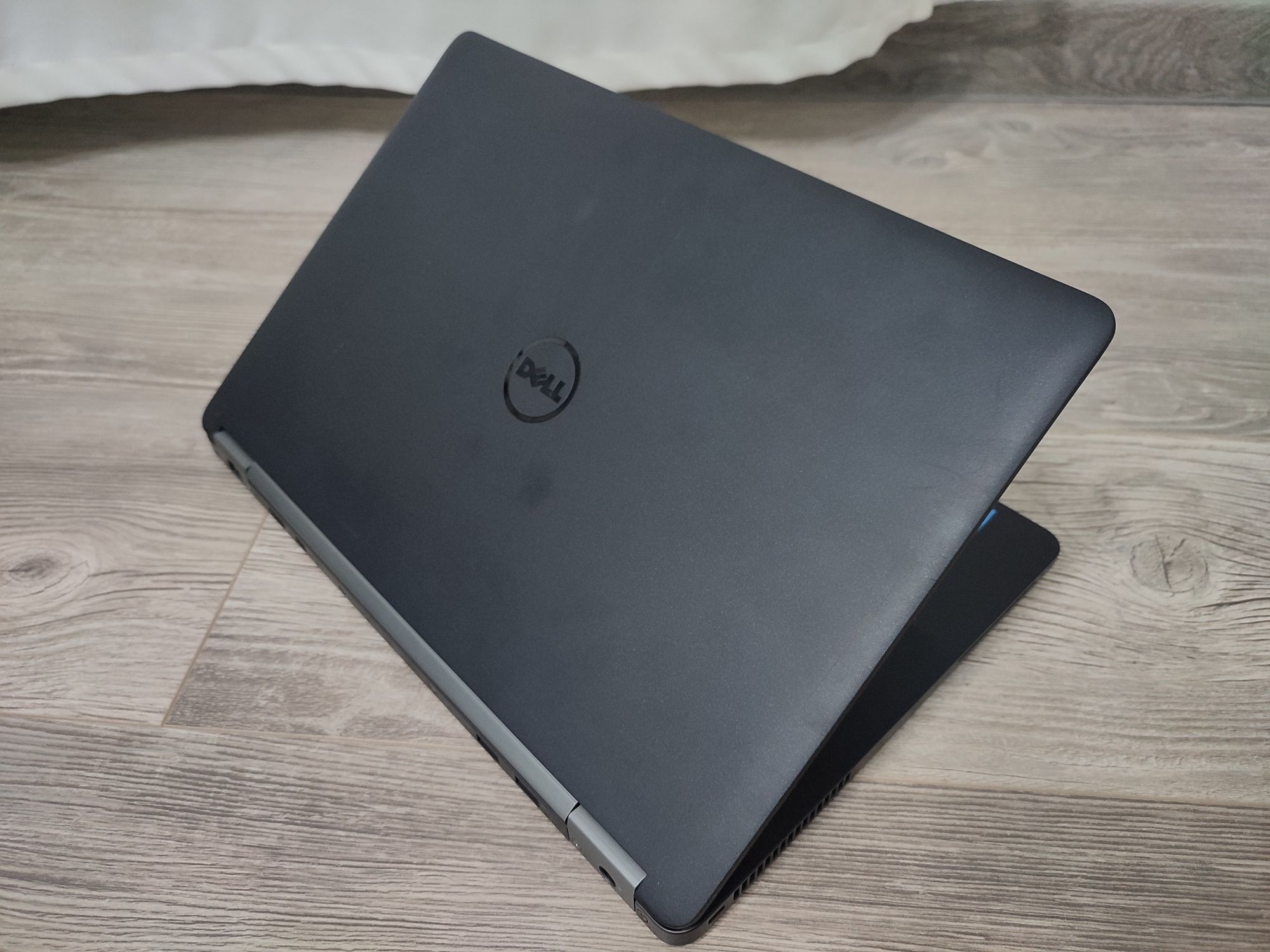 Ноутбук Dell Latitude E7470 i5/8gb/SSD 256gb/intel HD520 1gb/АКБ 5год