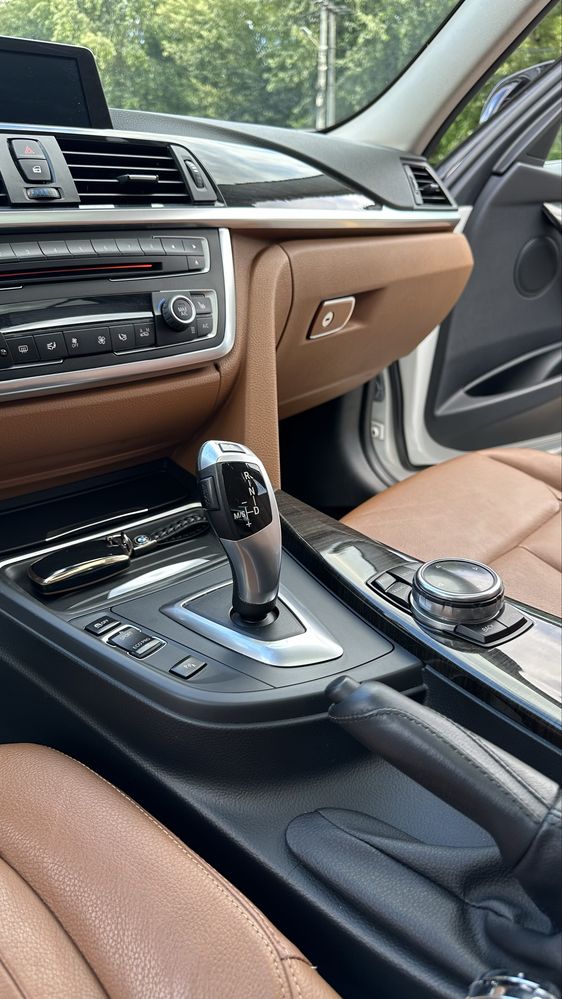 Bmw F30 335 комплектація Luxury