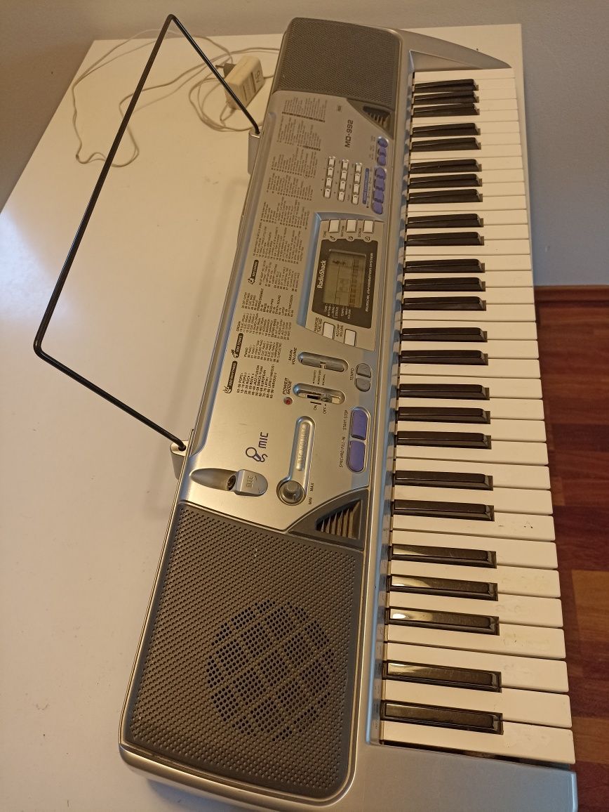 Keyboard RadioShack MD-992