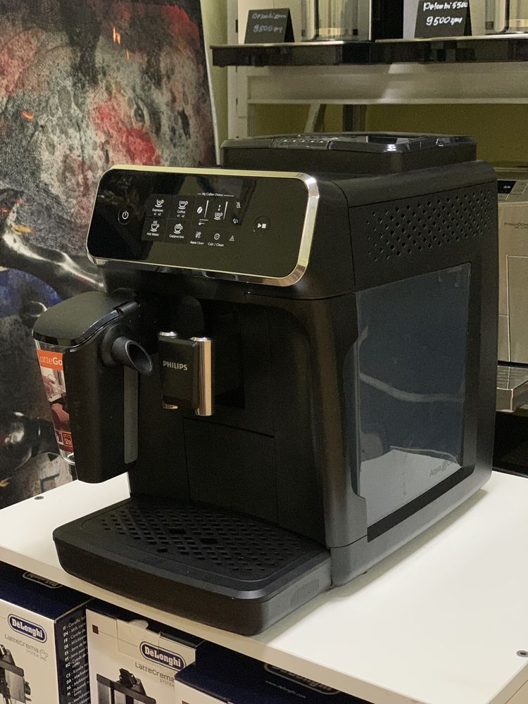 Кофемашина Philips 2200,модель 2022 года ,новый молочник ,ГАРАНТИЯ