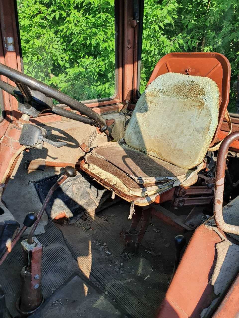 Продам екскаватор  ЮМЗ 6