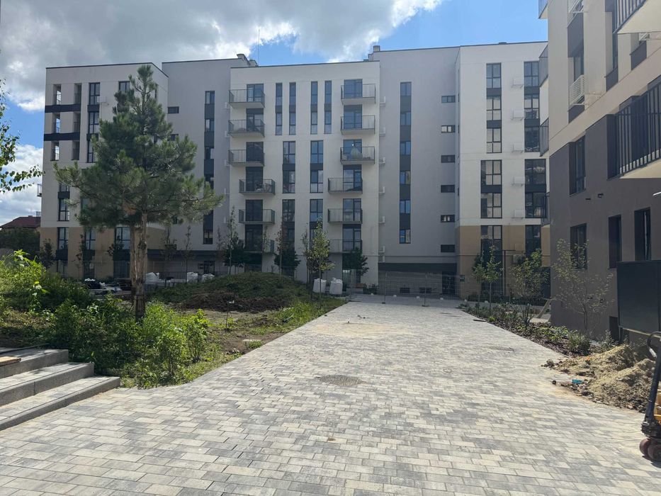 Продаж(Єоселя) 2-кімнатної квартири 53 м2 Пустомити (9км.від Львова)