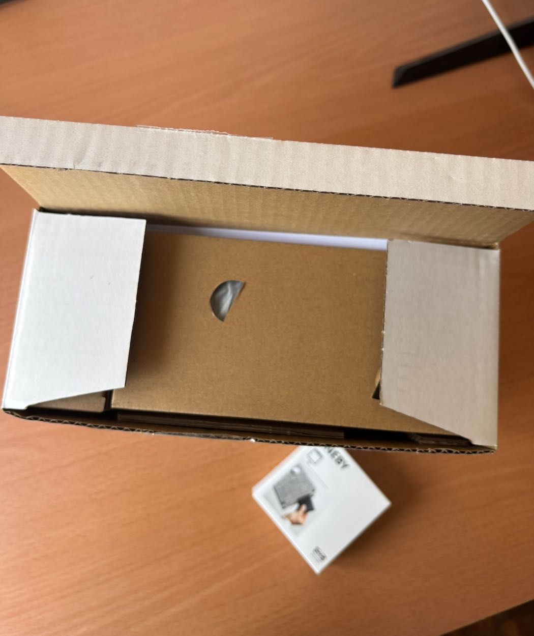 Coluna IKEA VAPPEBY, bluetooth, com bateria