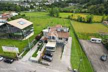 Moradia Individual com Espaço Comercial e Terreno de 4000m2