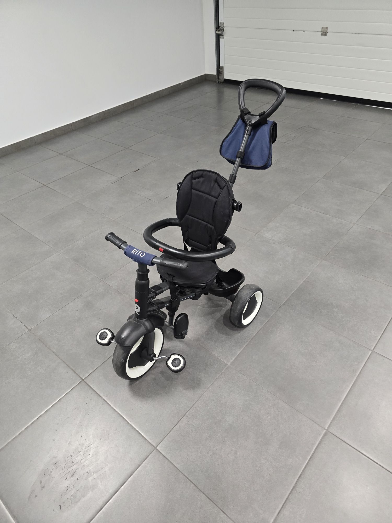 Triciclo marca Vito