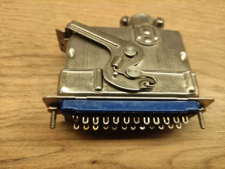 Wtyk z gniazdem Amphenol 26 stykowe