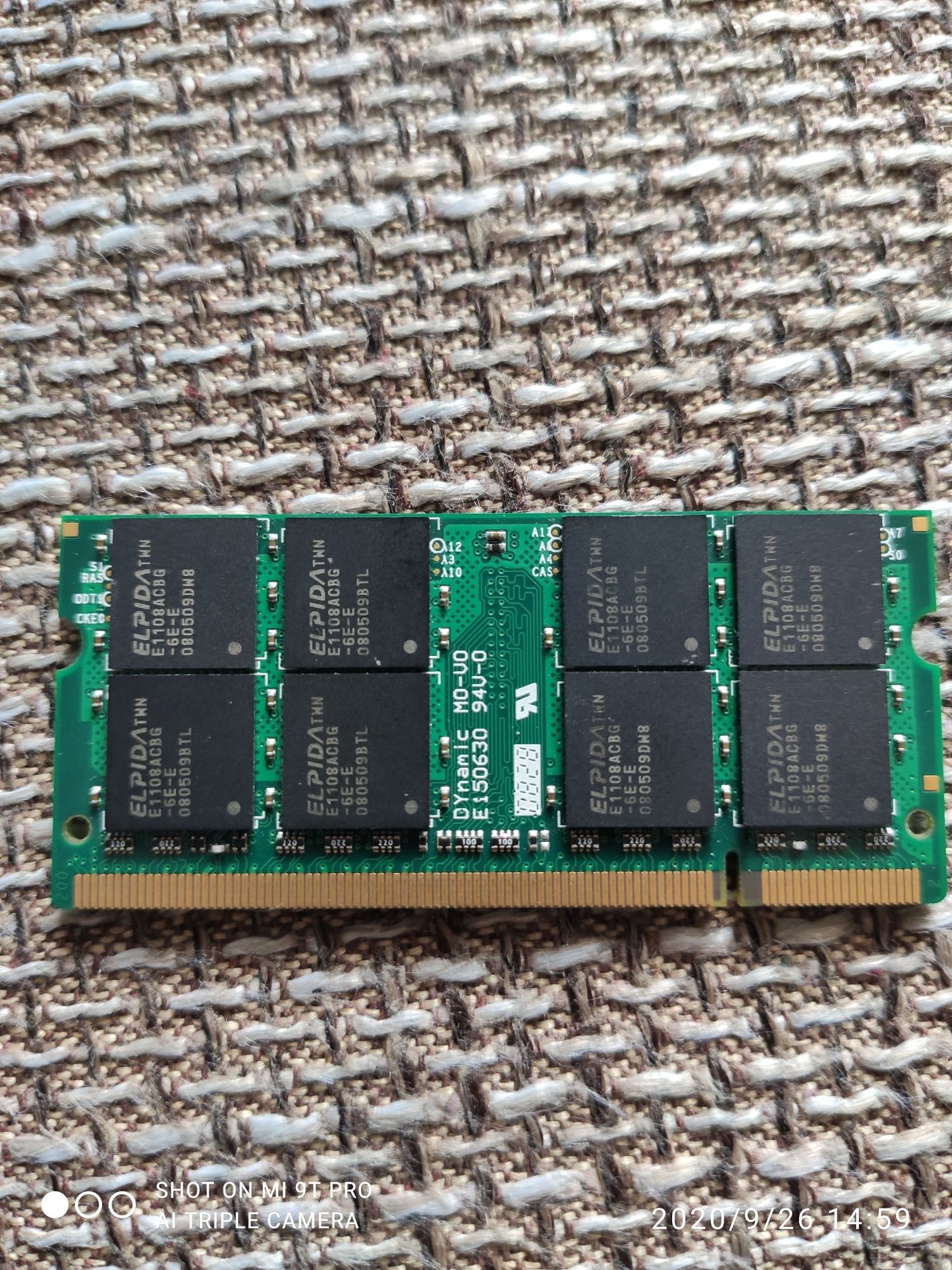 Pamięć 2GB 12 SD film cl5 667  ddr2