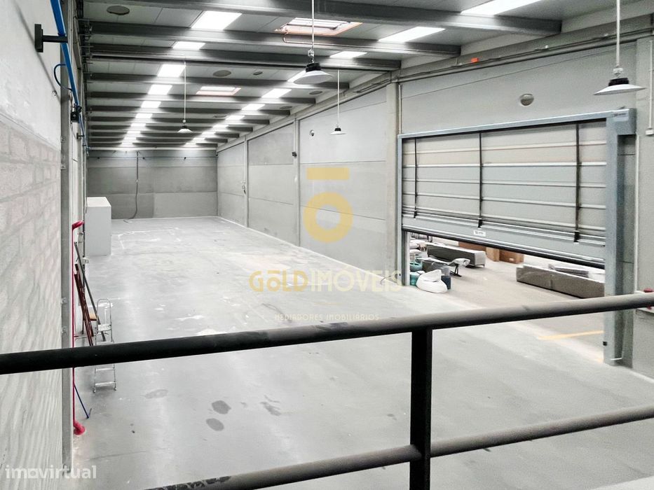 Armazém  Venda em Cete,Paredes