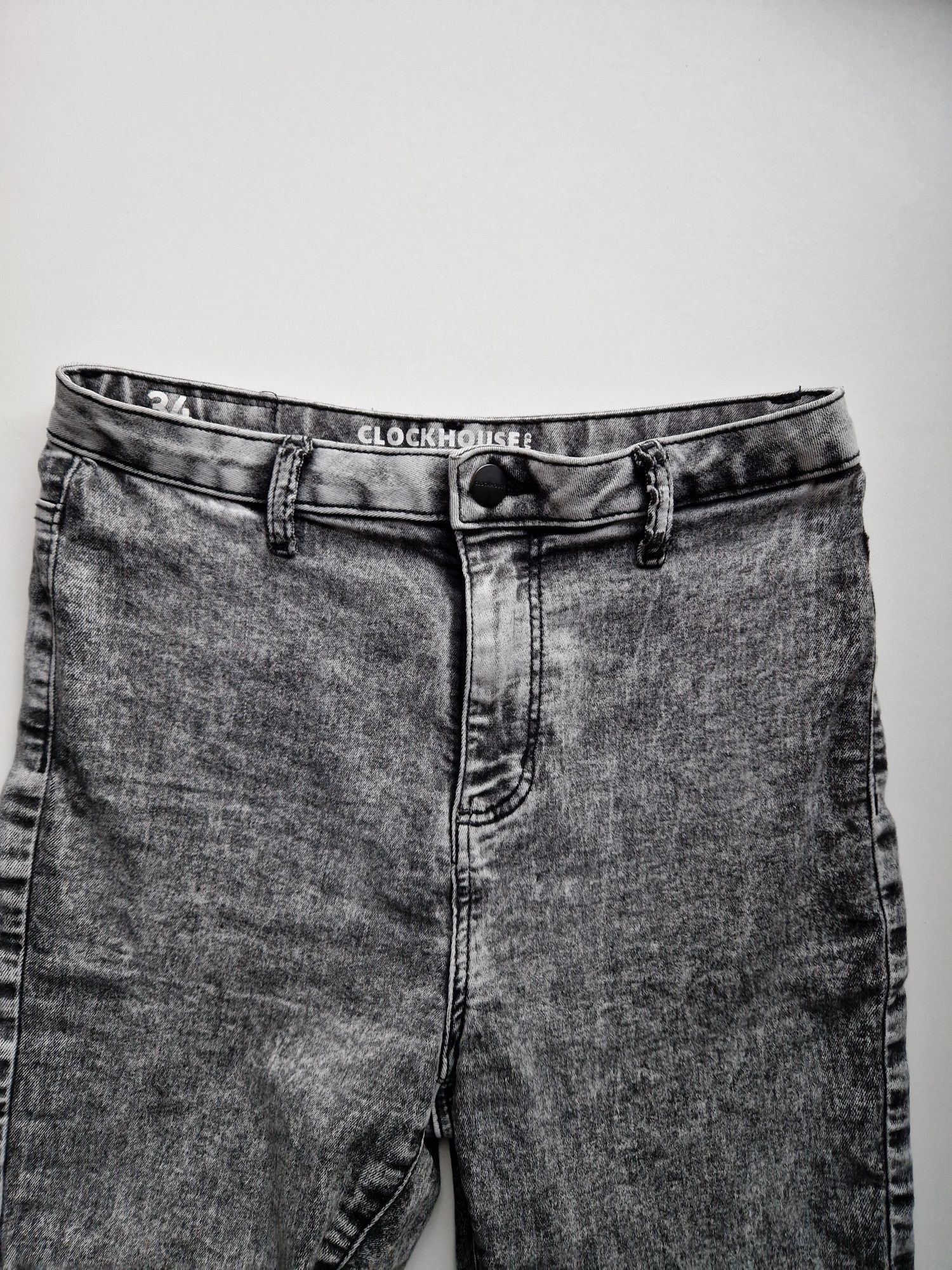 Szare spodnie jeansowe 34 C&A, casualowe, wysoki stan, 70% bawełny,