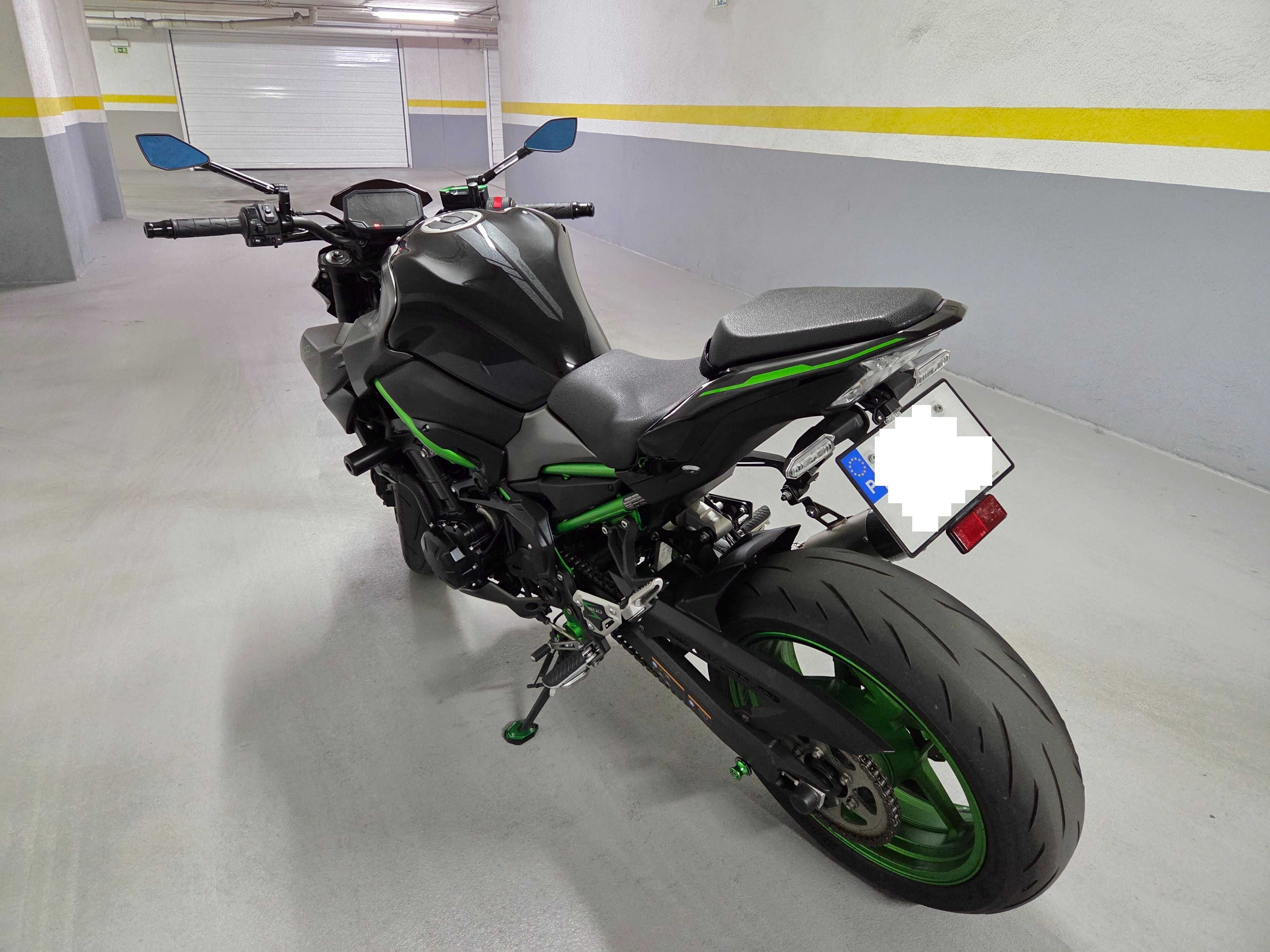 Kawasaki Z900 (35KW/carta A2), 2024, 6000km e garantia Kawasaki 10/27