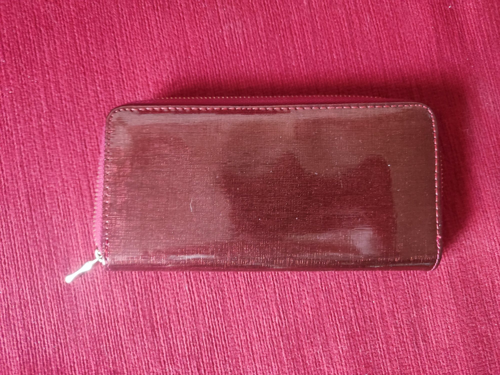 Кошелек красный женский