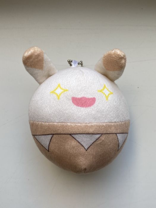 Плюшевий брелок Genshin Impact.