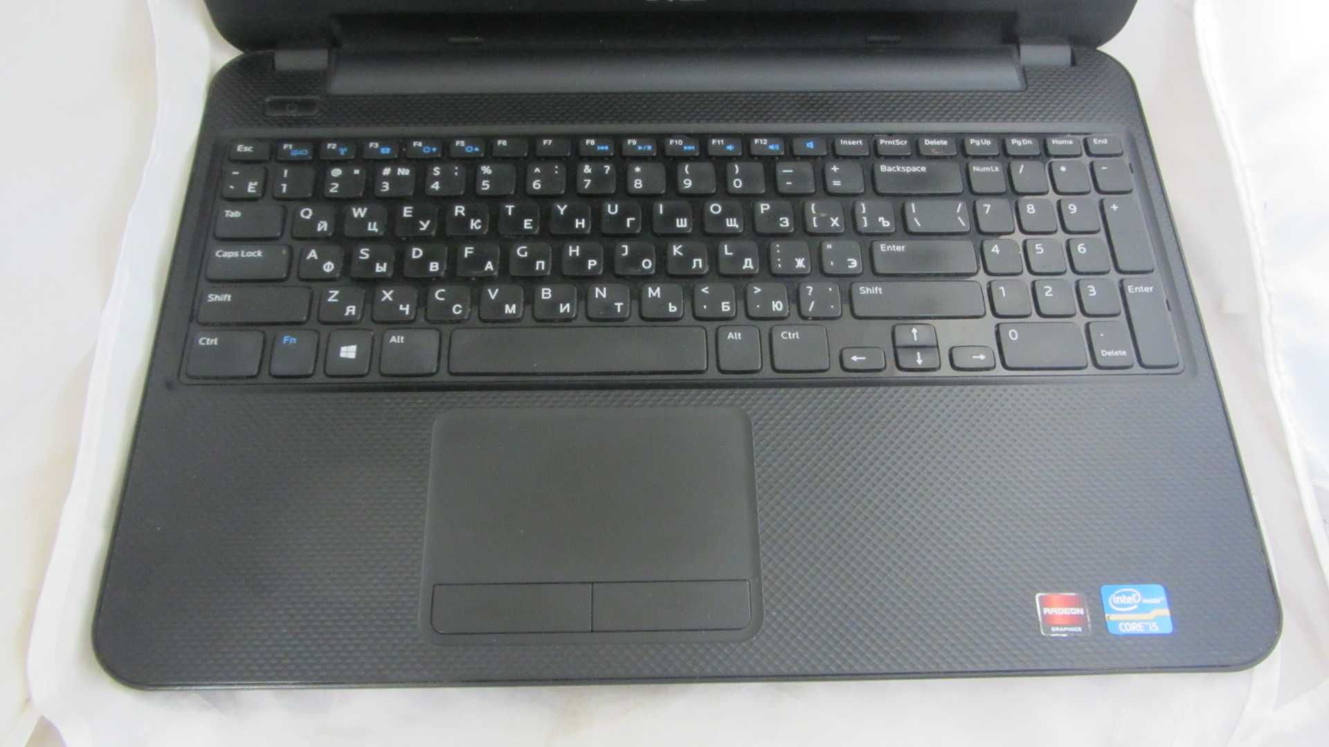 Ноутбук Dell Inspiron 3521 Intel i5-3317U 4Gb/750Gb,1gb video