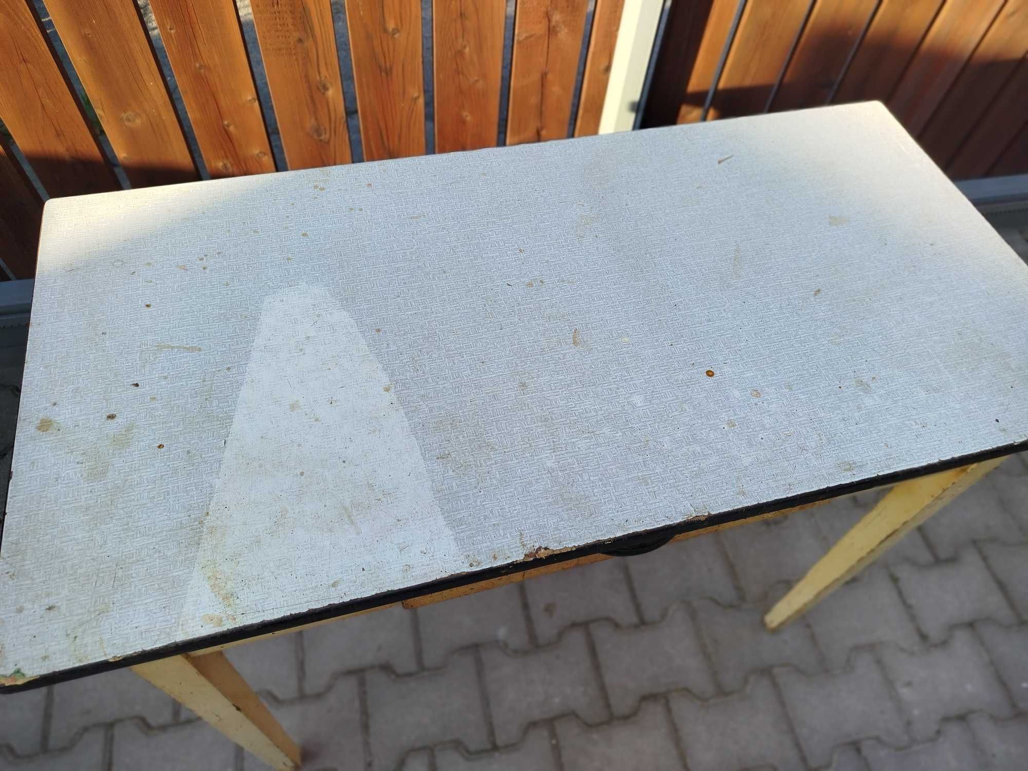Stół kuchenny używany 98*48 epoka PRL