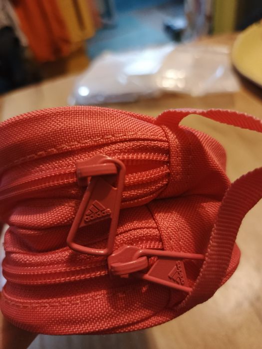 Piórnik adidas dwie przegrody