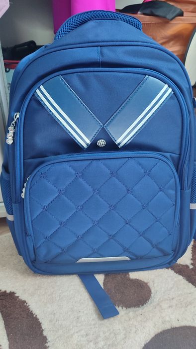 Шкільний портфель