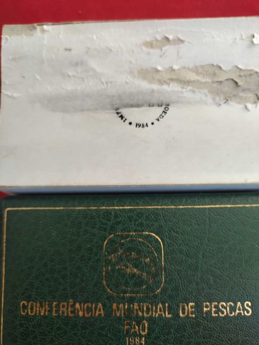CONF. MUNDIAL  Pescas FAO 1984 Proof 2 Moedas