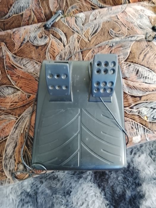 Продам ігровий руль