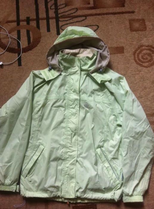 Куртка-ветровка фирменная Icepeak.Размер 48-50 в отл.состоянии
