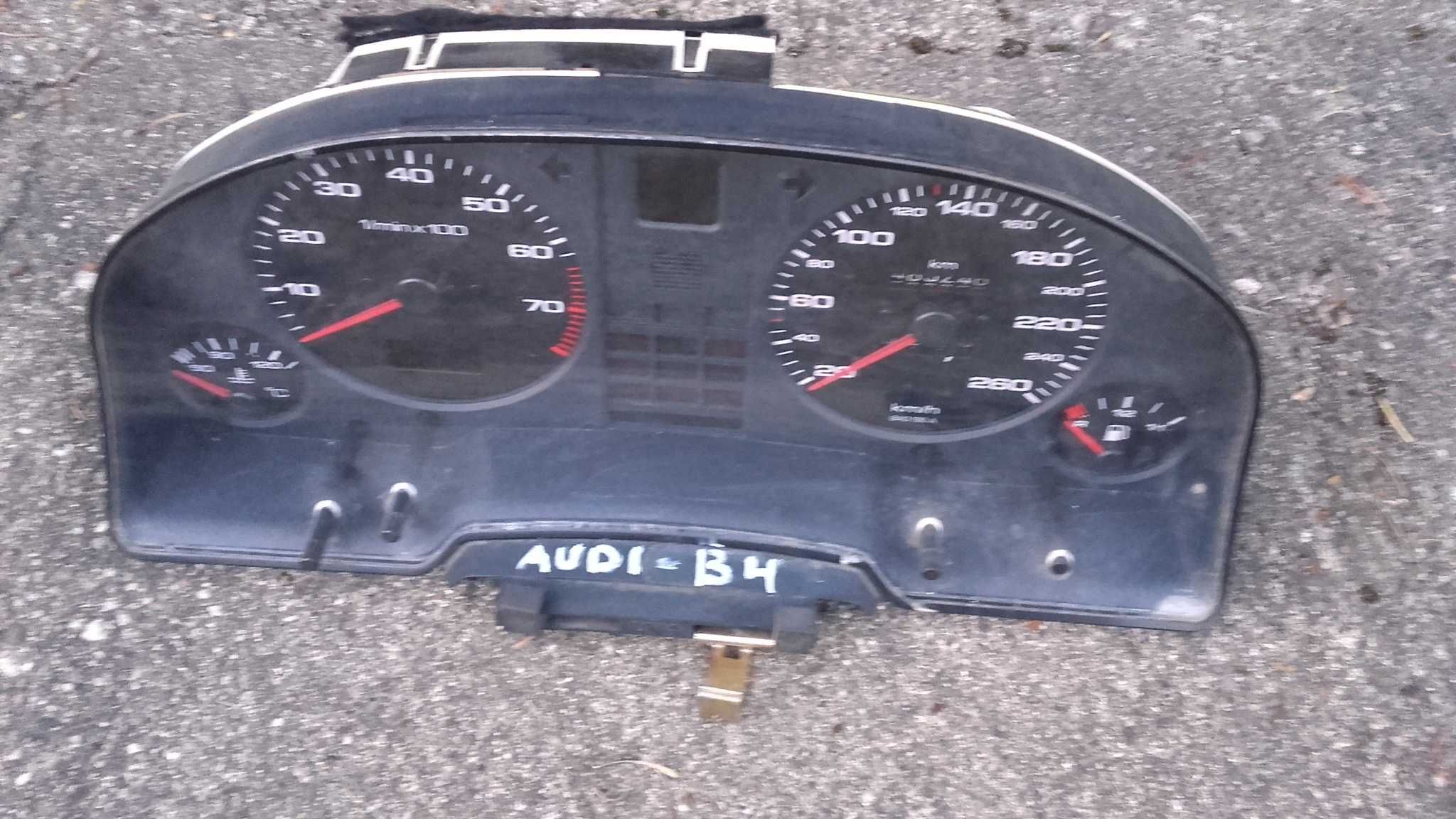 Audi 80b4 licznik VDO