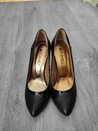 Нові жіночі туфлі 38,36,39 розмір
