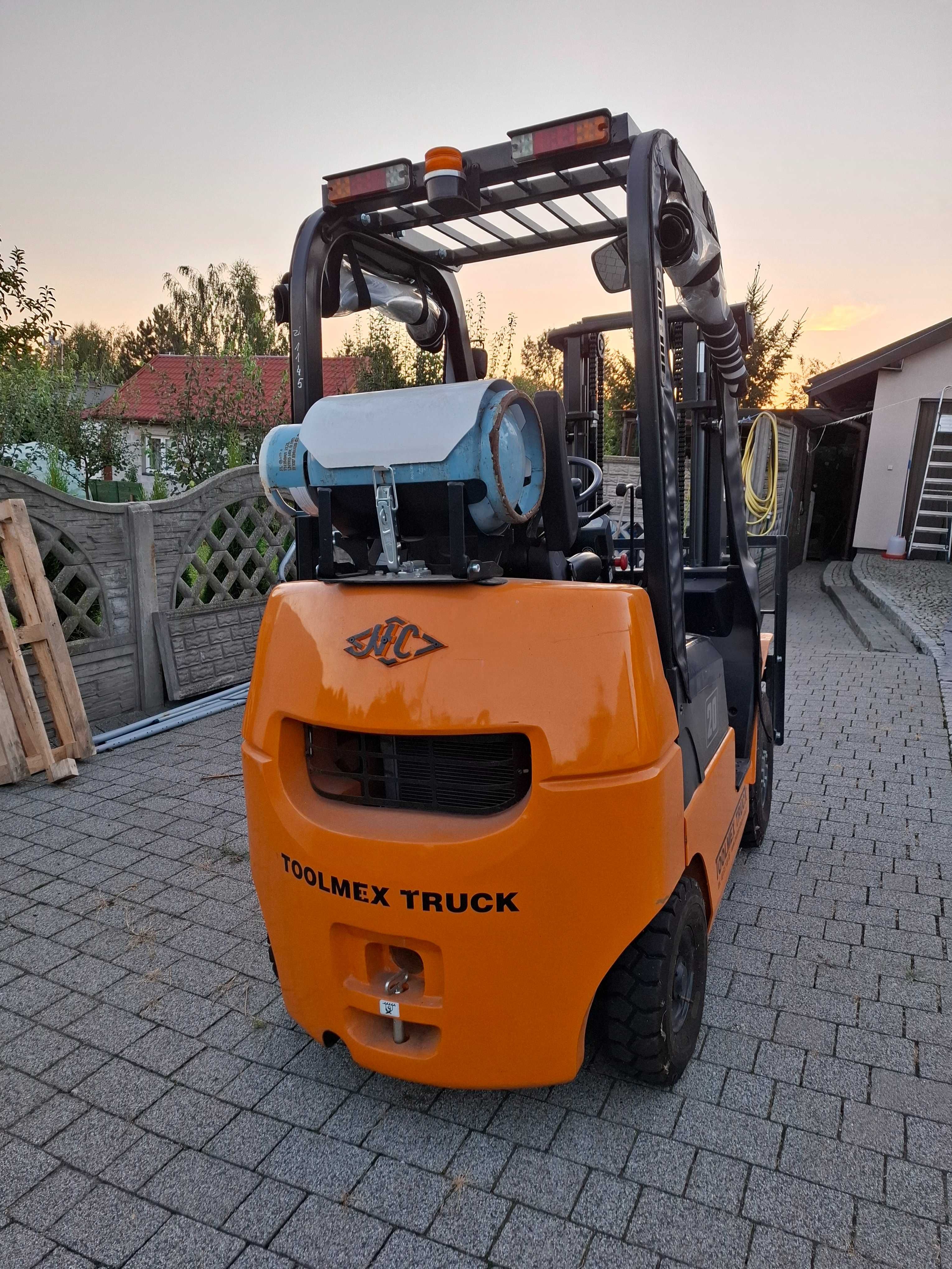 Wózek widłowy HANGCHA 2,0T MODEL CPQD20N-RW21Y benzyna/gaz