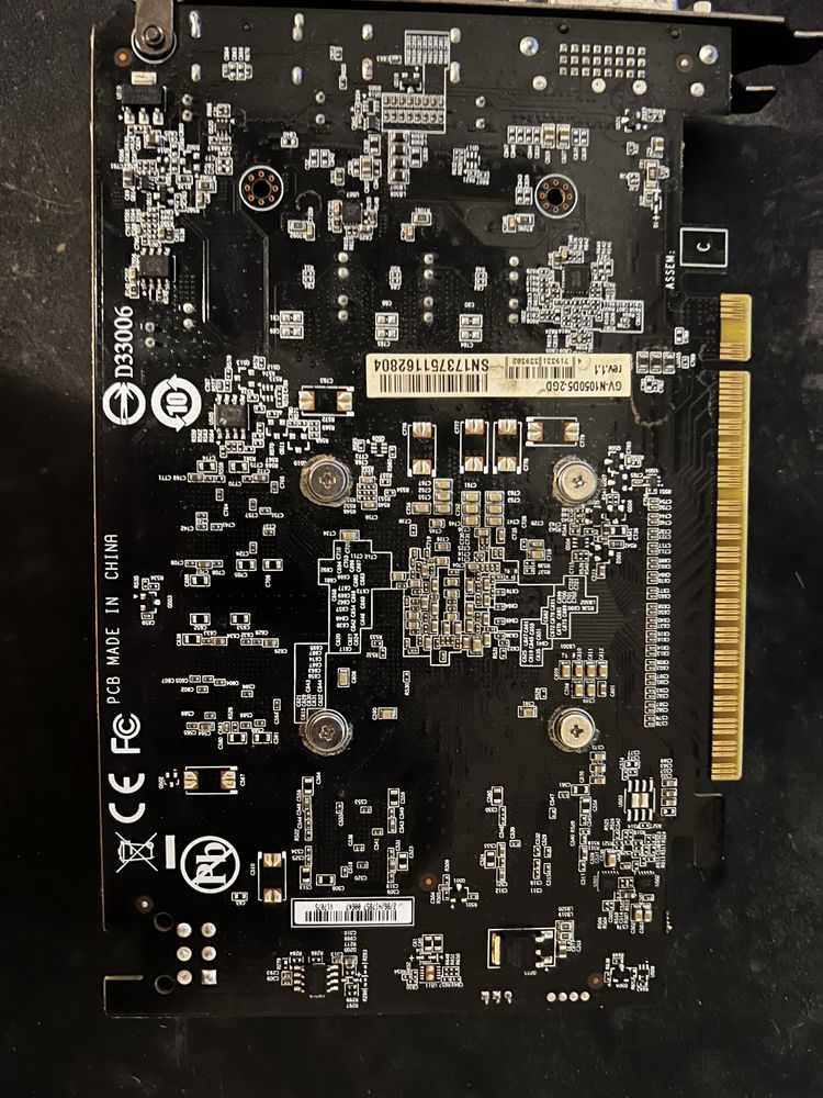 Gtx 1050 ti / gx730