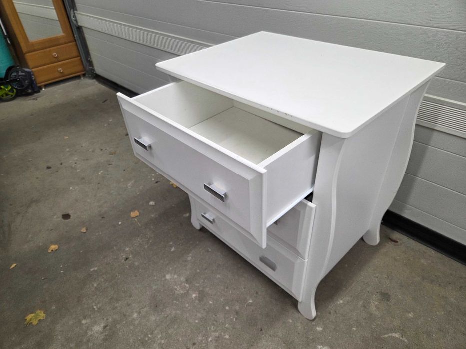 Komoda do łazienki, przewijak dziecka - używana