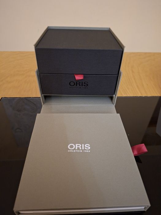 Oris Aquis Date Novo Original